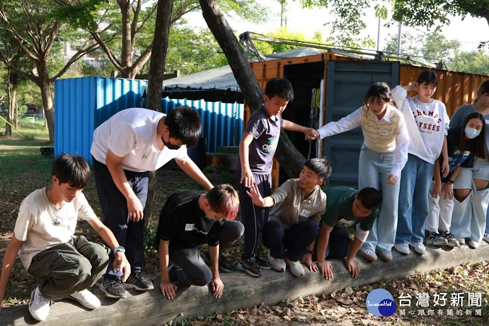 培力兒少從探索出發 黃偉哲期勉兒少代表激發城市新力量